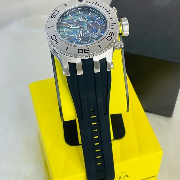 *SOLD* New Invicta Subaqua Men’s Watch with Abalone Dial 52mm - Picture 2 of 11